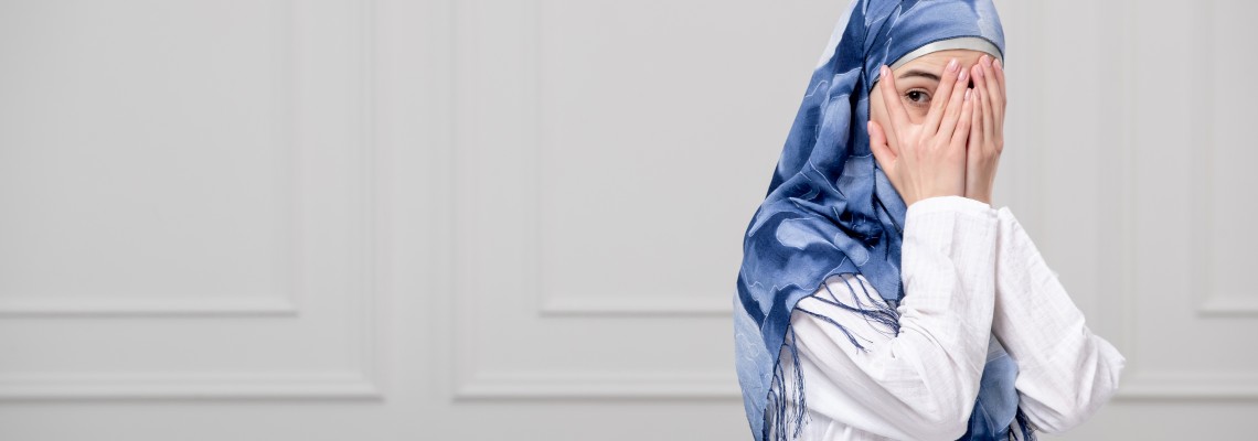 Trendy Hijab Fashion for Wholesale: Stay ahead with the latest hijab fashion trends.