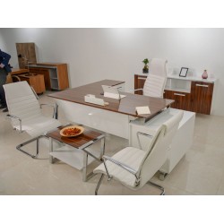 Astor Executive Desk Set